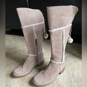 Timberland fleece lined boots w/ Pom poms